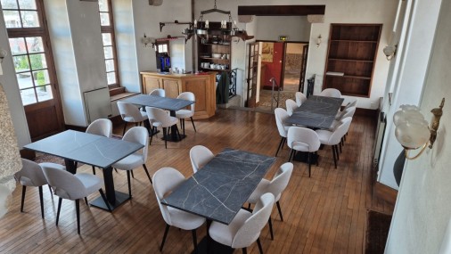 salle-petit-dejeuner-repas-barfleur__